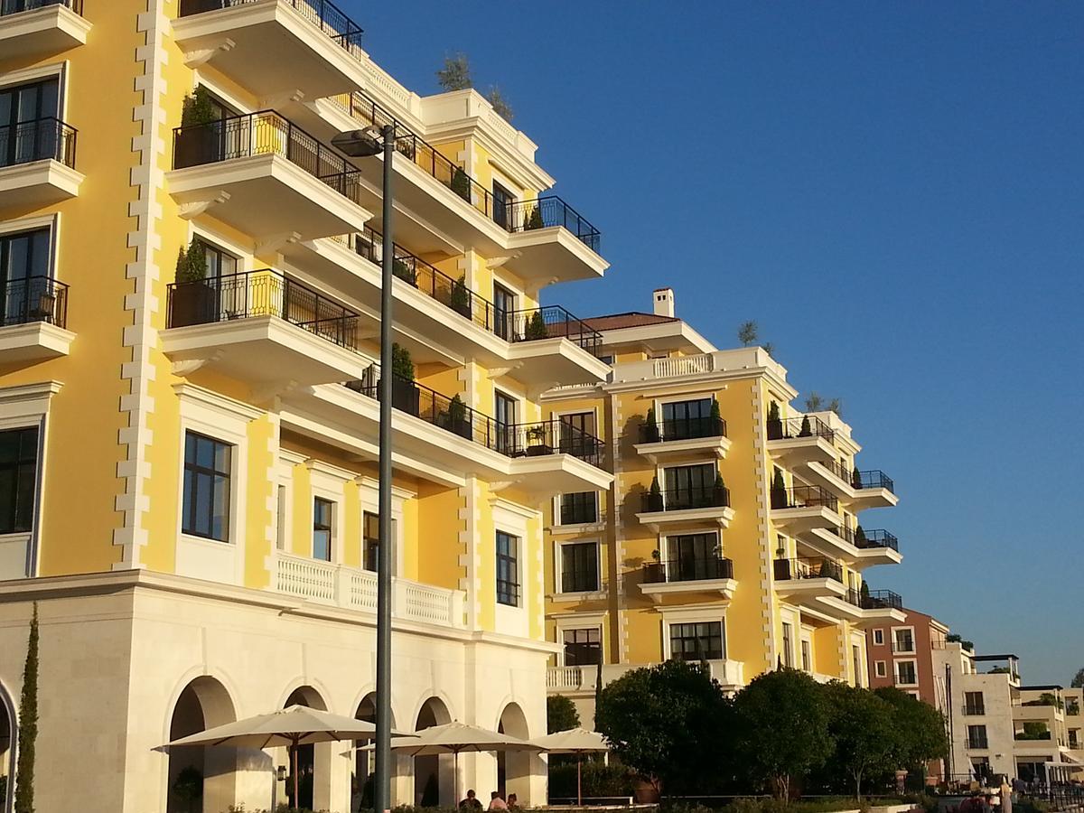 Apartments Aleksandra Risan Exterior foto
